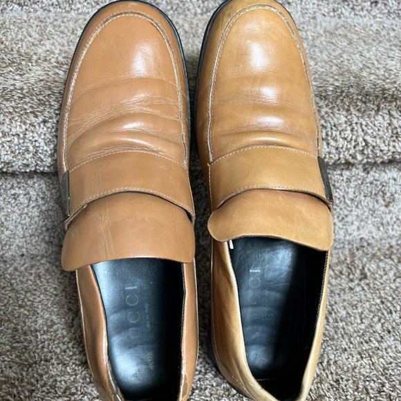 Gucci Men\'s Tan Leather Loafers . main image 12